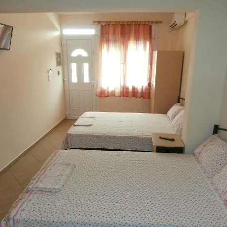 فندق Villa Finikas