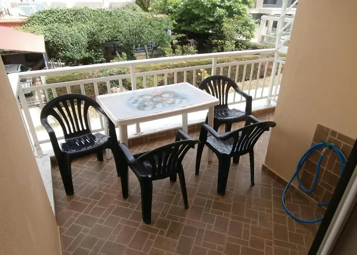 Hotel Villa Finikas