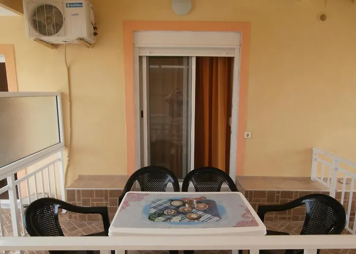Villa Finikas Hotel Vrasná