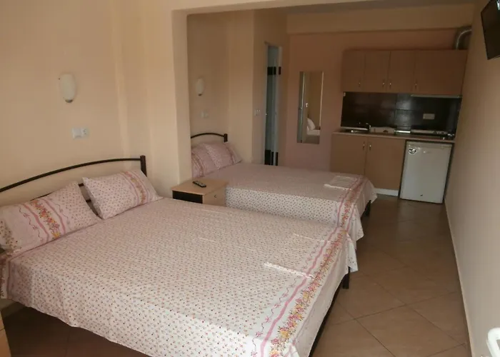 Hotel Villa Finikas