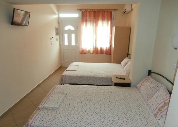 Hotel Villa Finikas