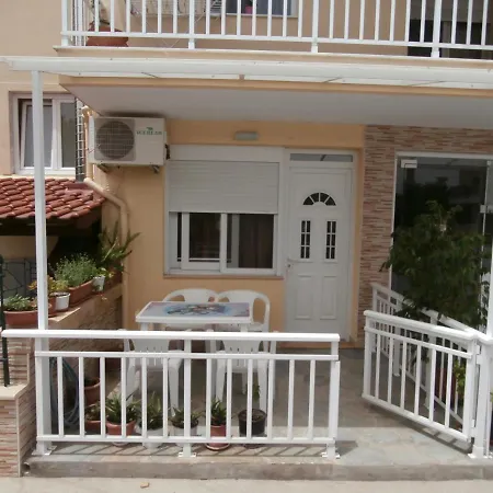 Villa Finikas فندق 2*