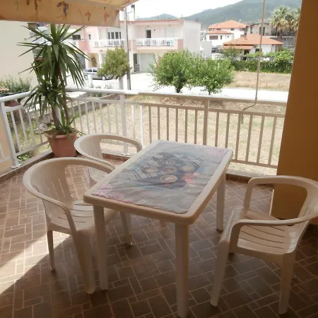 Villa Finikas 2*