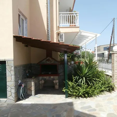 Villa Finikas 2*