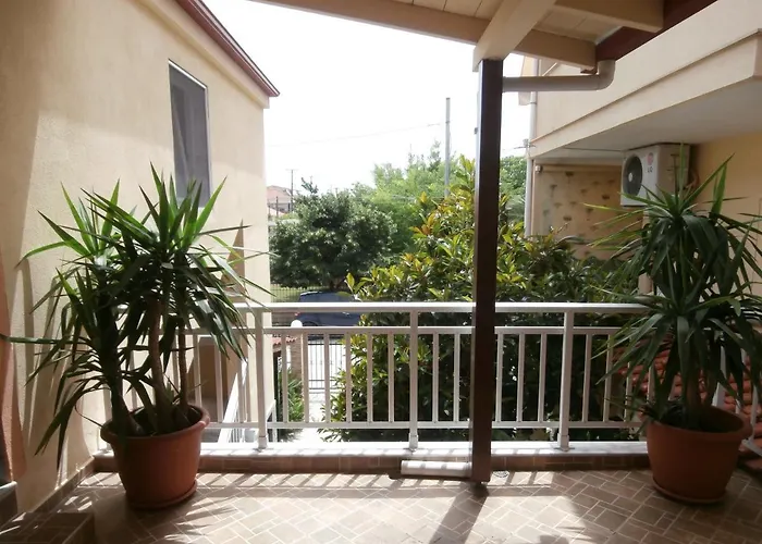 Otel Villa Finikas 2*