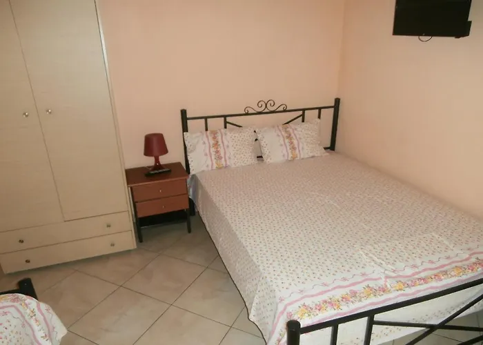 Villa Finikas